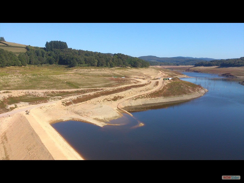 2012-Juillet - Travaux au pied du barrage 04
